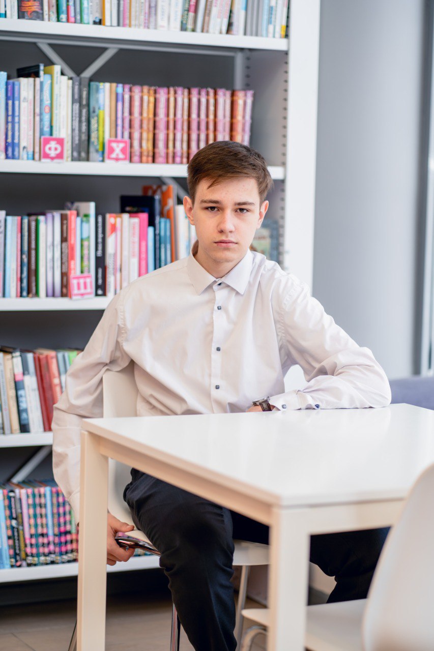 Максим Мирошниченко